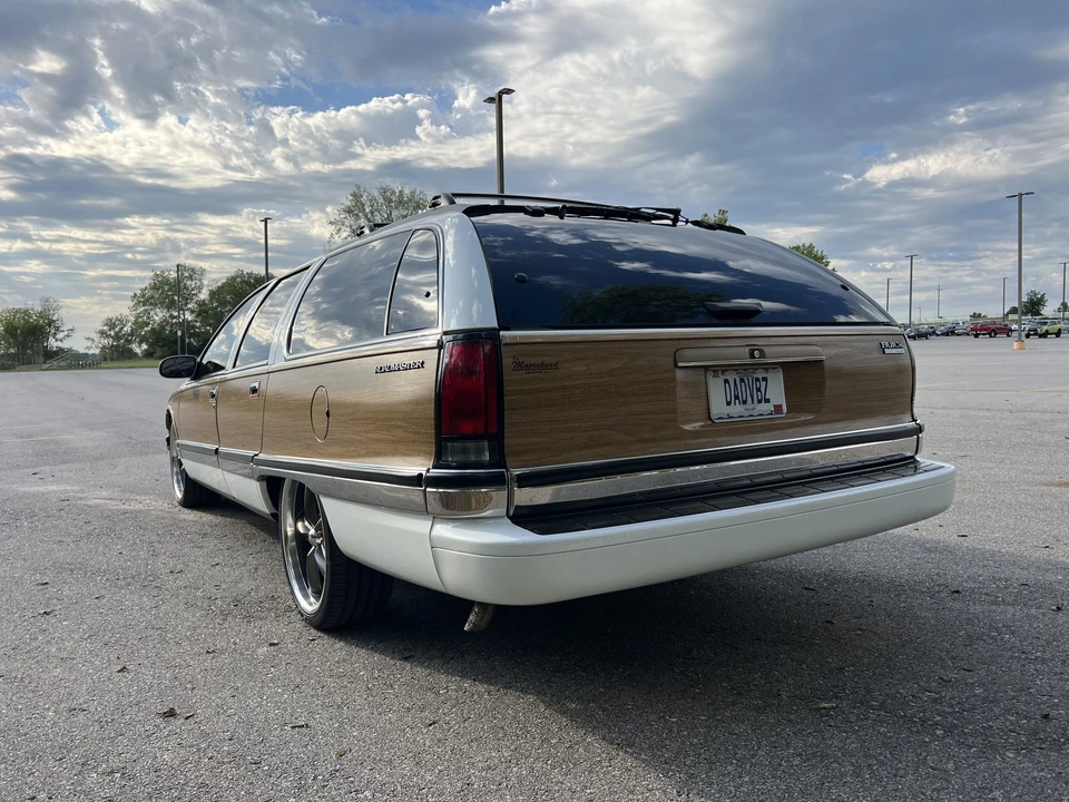 1996 Buick Roadmaster - Image 12 of 31
