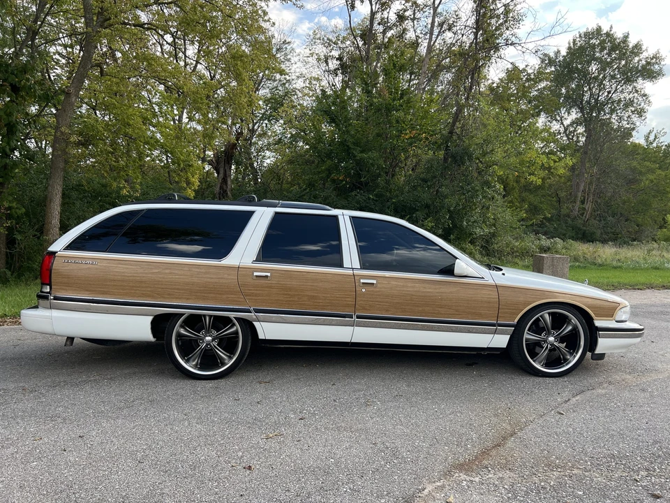 1996 Buick Roadmaster - Image 8 of 31