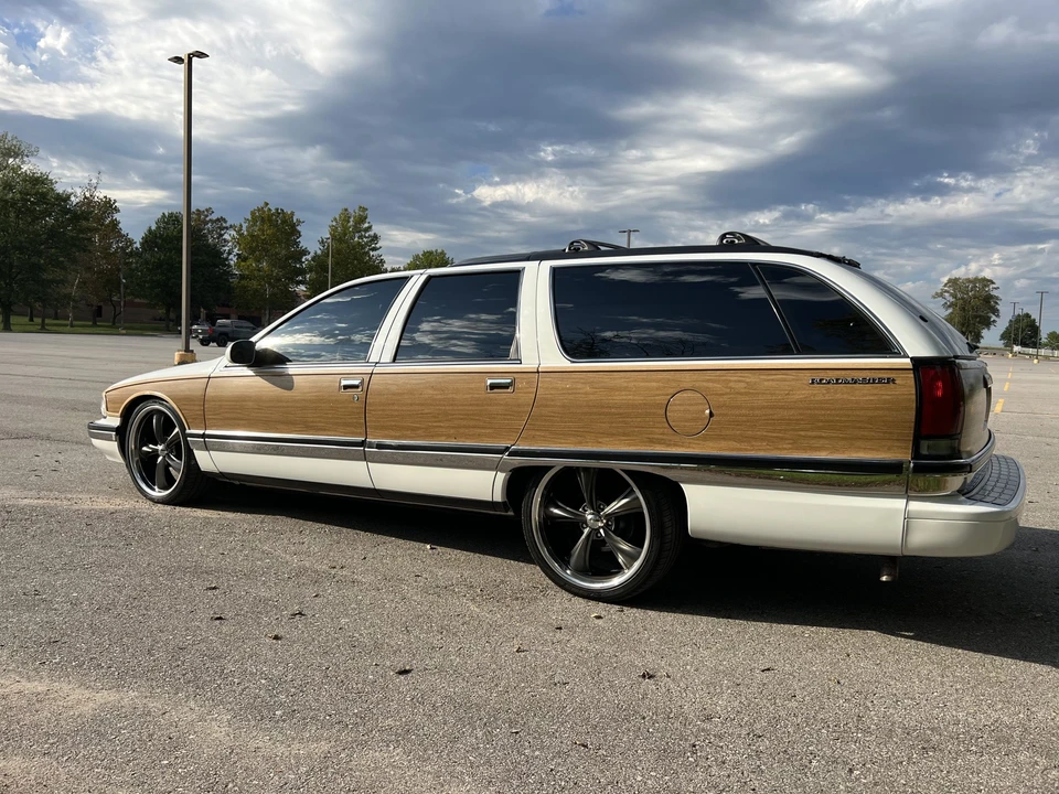 1996 Buick Roadmaster - Image 15 of 31