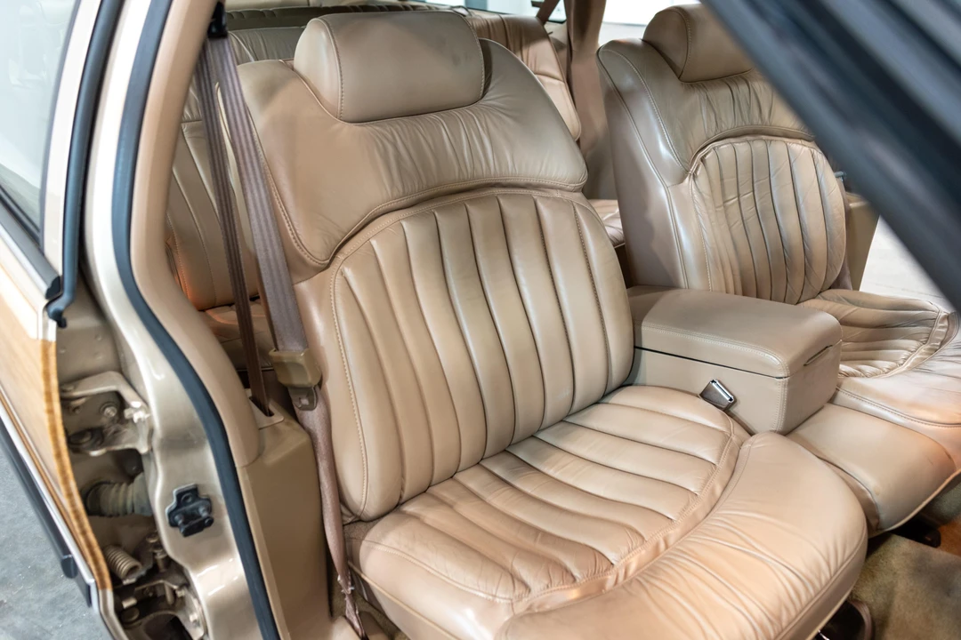 1996 Buick Roadmaster - Image 27 of 31