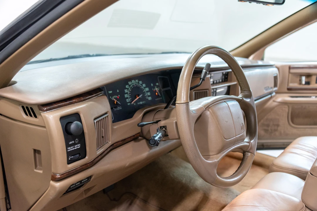 1996 Buick Roadmaster - Image 21 of 31
