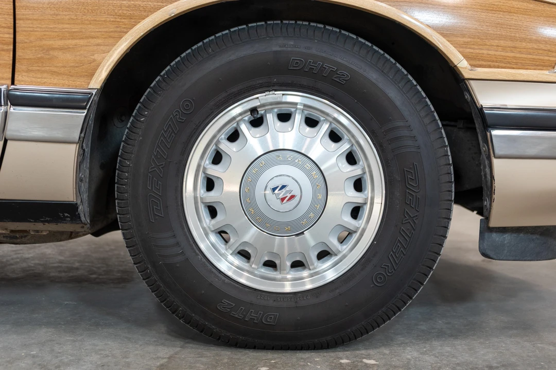 1996 Buick Roadmaster - Image 20 of 31