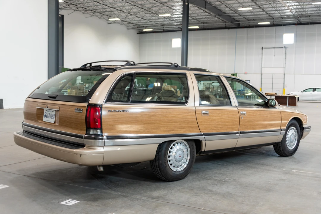 1996 Buick Roadmaster - Image 6 of 31