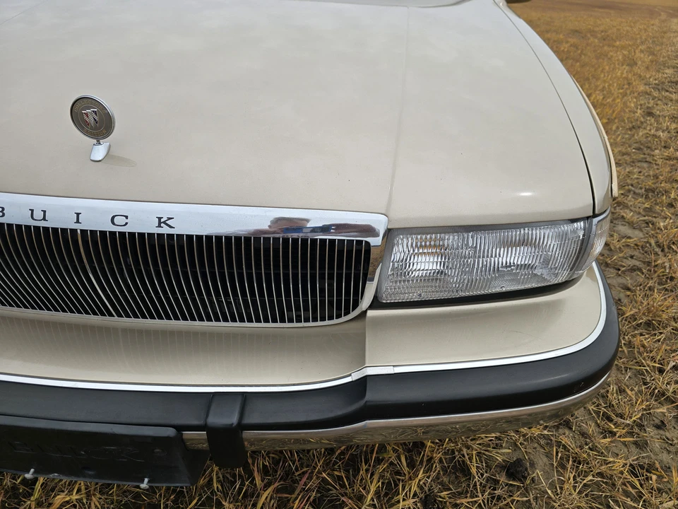 1996 Buick Roadmaster - Image 24 of 31