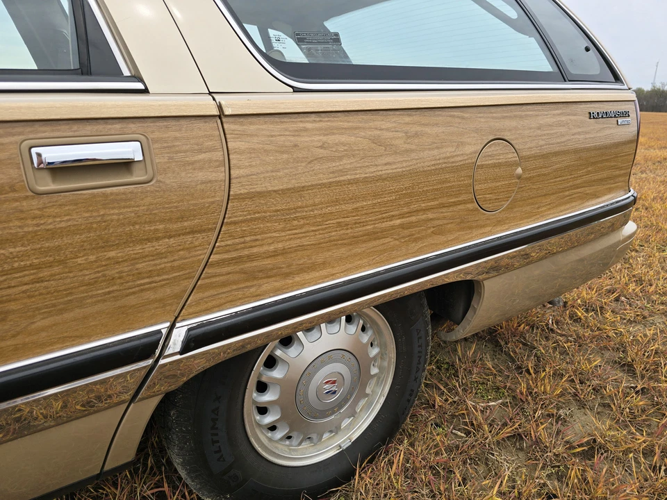 1996 Buick Roadmaster - Image 27 of 31