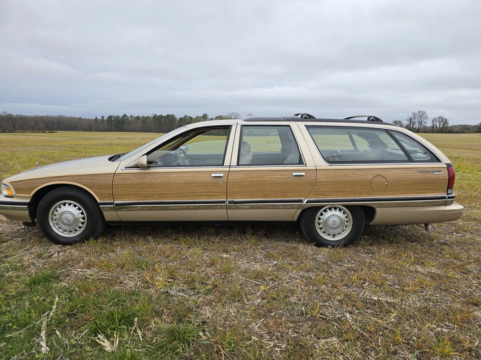 1996 Buick Roadmaster - Image 4 of 31
