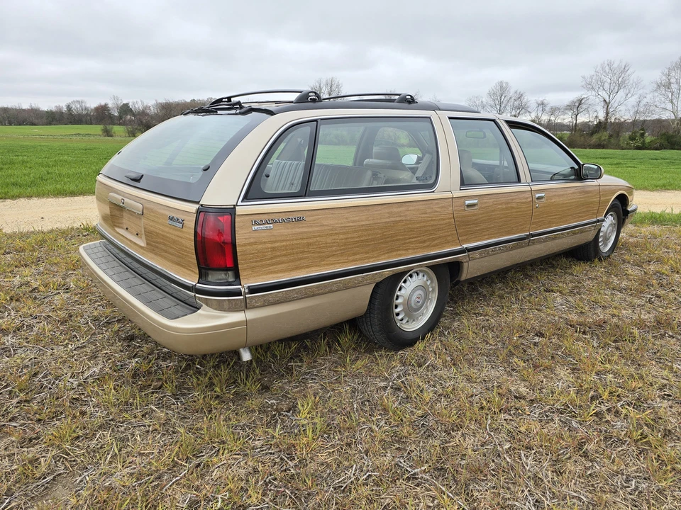 1996 Buick Roadmaster - Image 9 of 31