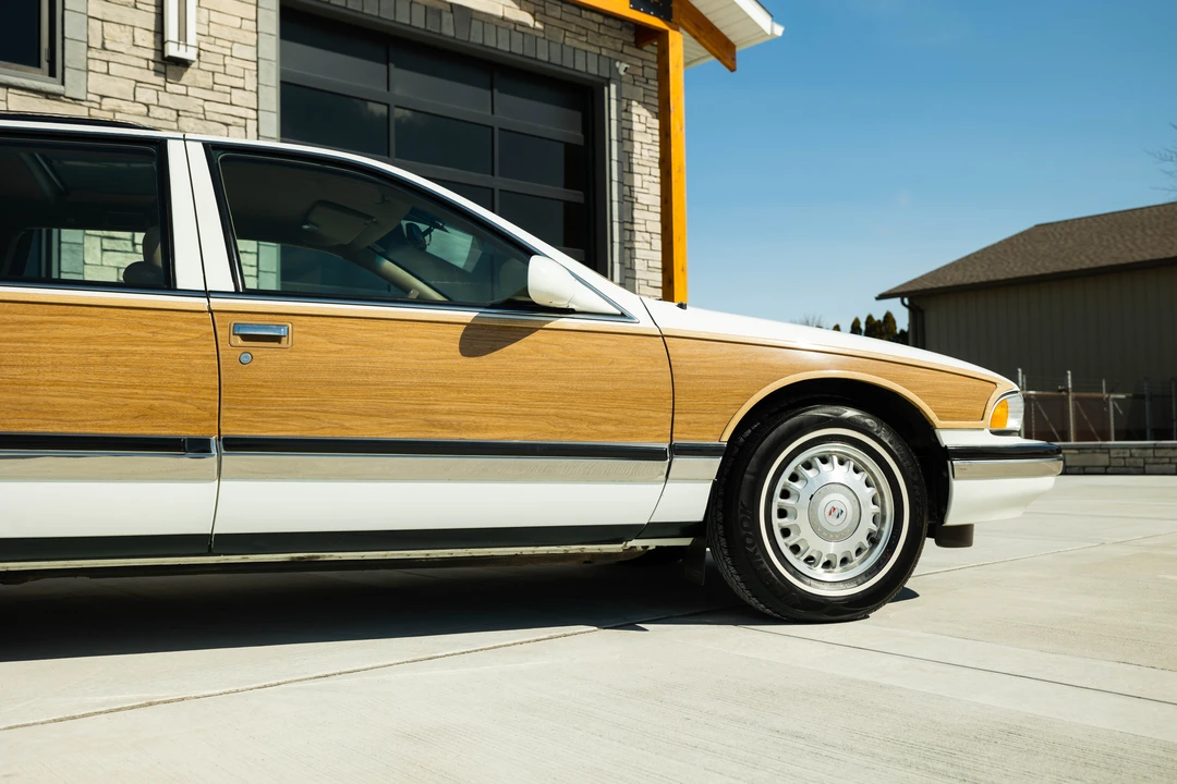 1996 Buick Roadmaster - Image 14 of 31