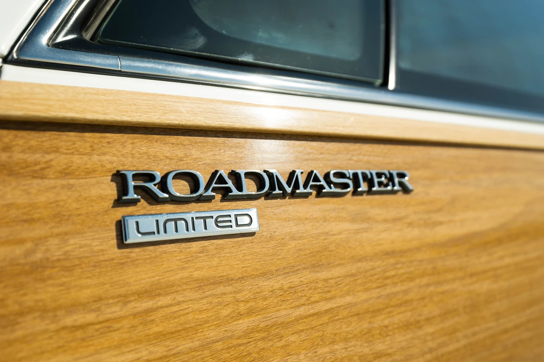 1996 Buick Roadmaster - Image 24 of 31