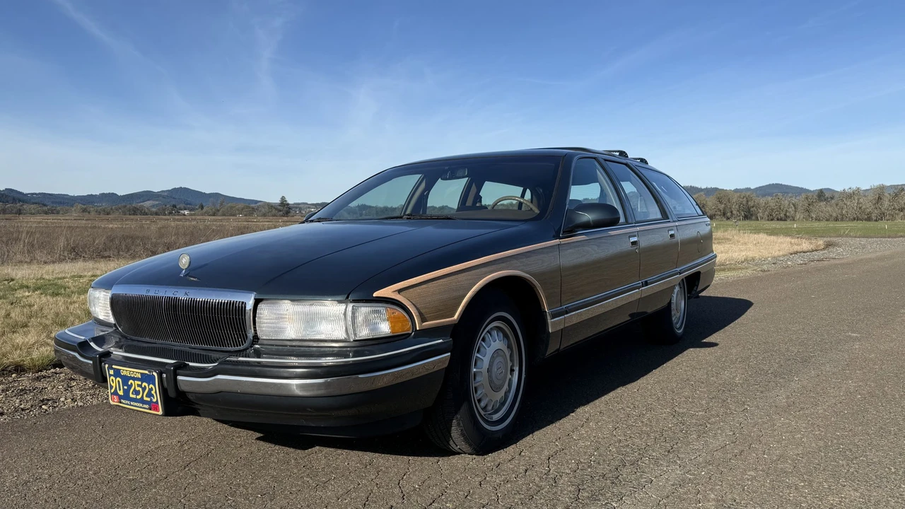 1996 Buick Roadmaster - Image 5 of 31