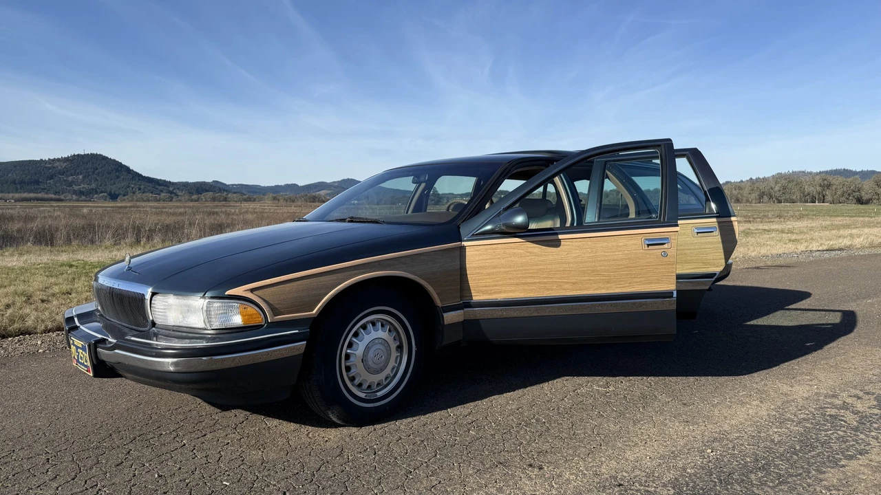 1996 Buick Roadmaster - Image 14 of 31
