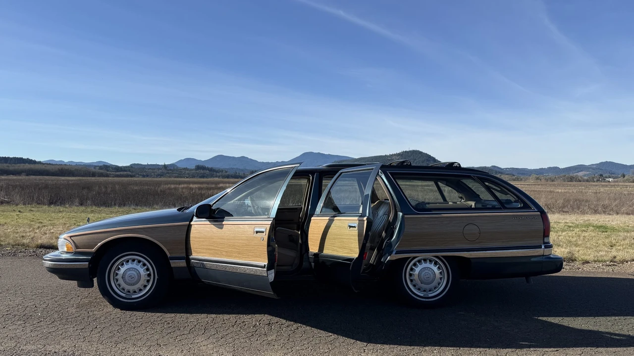 1996 Buick Roadmaster - Image 15 of 31