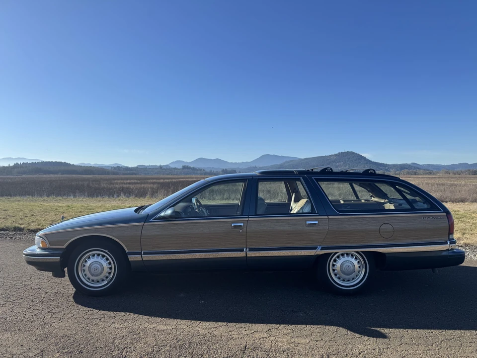 1996 Buick Roadmaster - Image 7 of 31