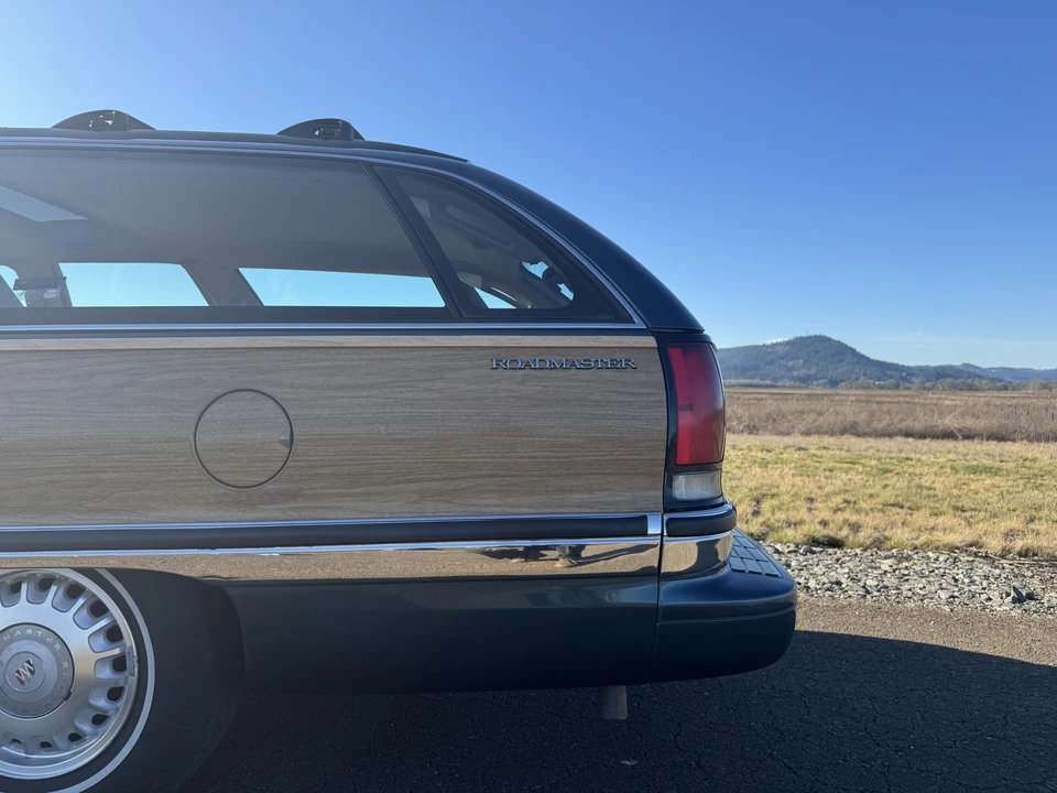 1996 Buick Roadmaster - Image 23 of 31