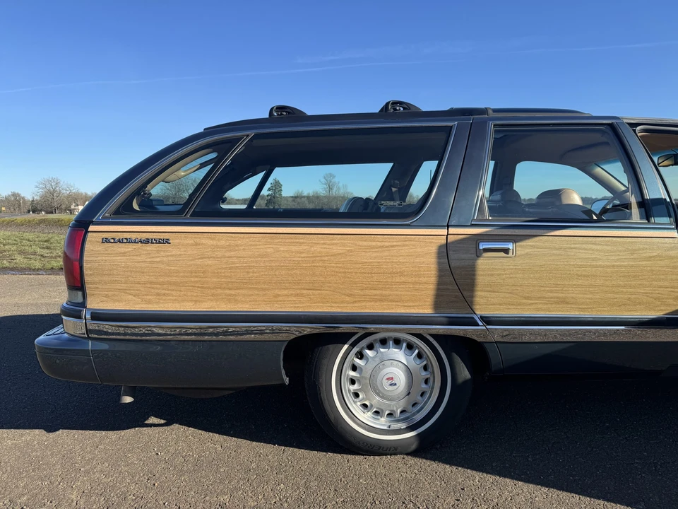 1996 Buick Roadmaster - Image 28 of 31