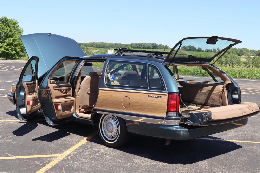 1996 Buick Roadmaster - Image 18 of 31