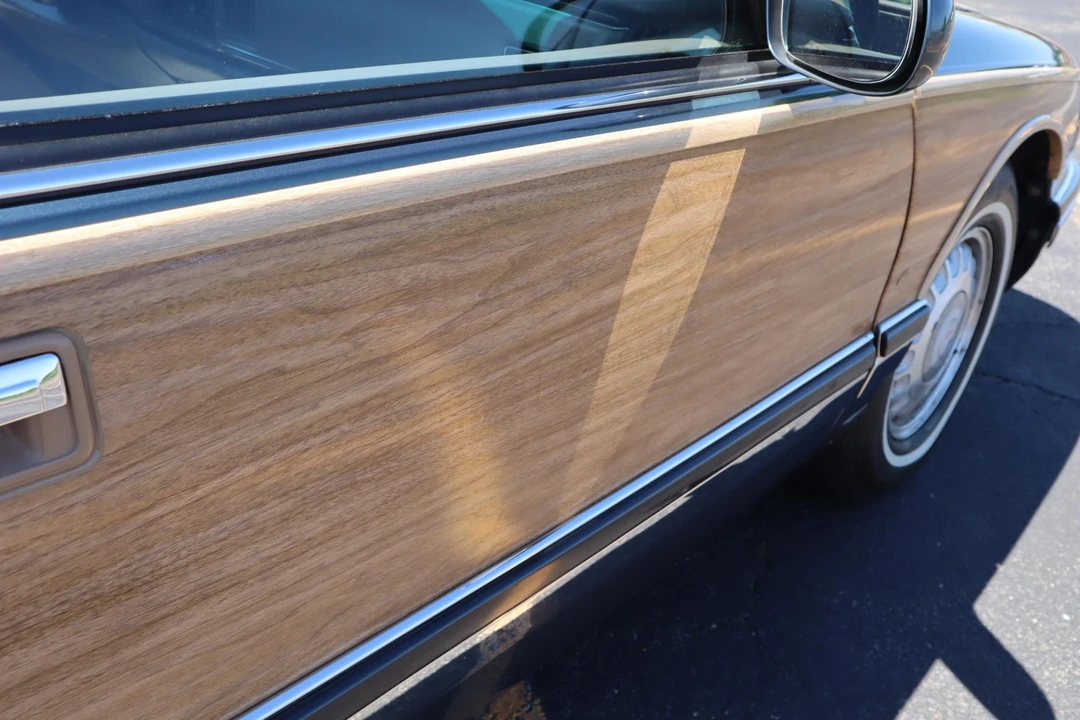 1996 Buick Roadmaster - Image 28 of 31