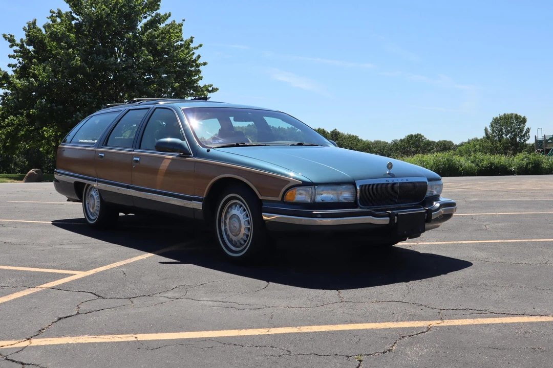 1996 Buick Roadmaster - Image 8 of 31