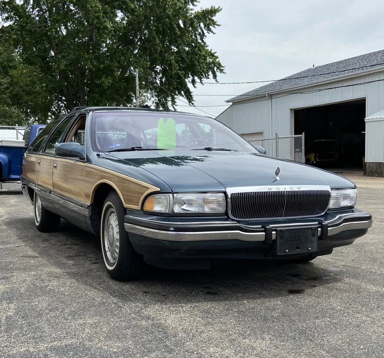 1996 Buick Roadmaster - Image 9 of 31