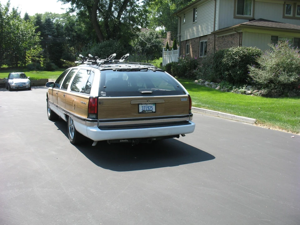 1996 Buick Roadmaster - Image 9 of 31