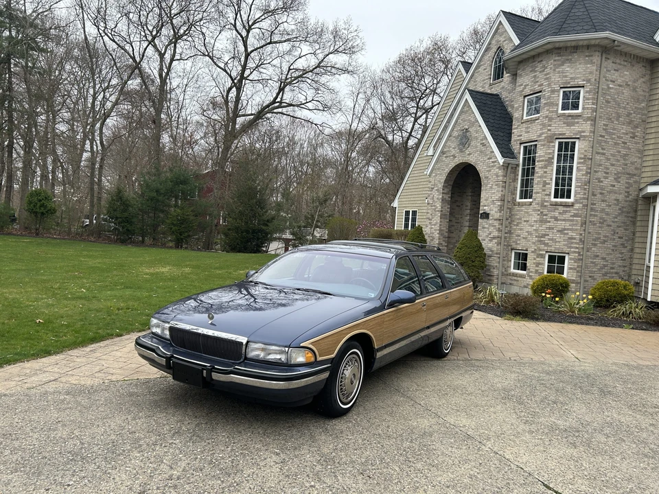 1996 Buick Roadmaster - Image 3 of 31