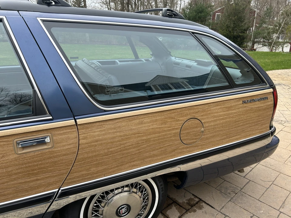 1996 Buick Roadmaster - Image 17 of 31