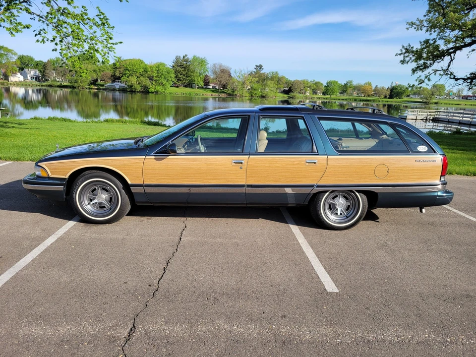 1996 Buick Roadmaster - Image 5 of 31
