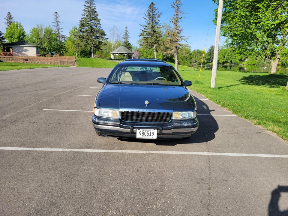 1996 Buick Roadmaster - Image 19 of 31