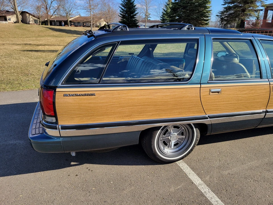 1996 Buick Roadmaster - Image 24 of 31