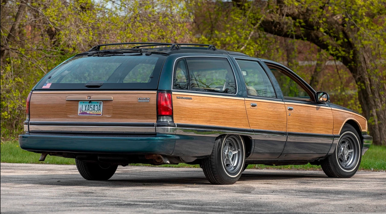 1996 Buick Roadmaster - Image 12 of 31