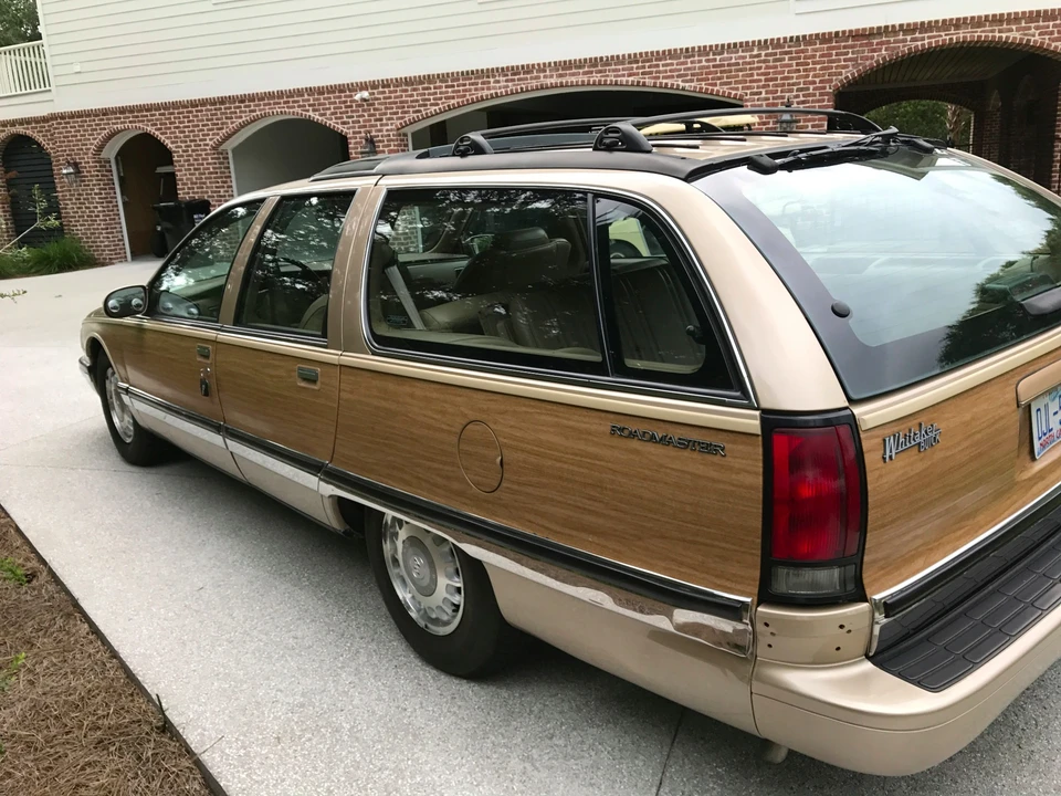 1996 Buick Roadmaster - Image 3 of 31