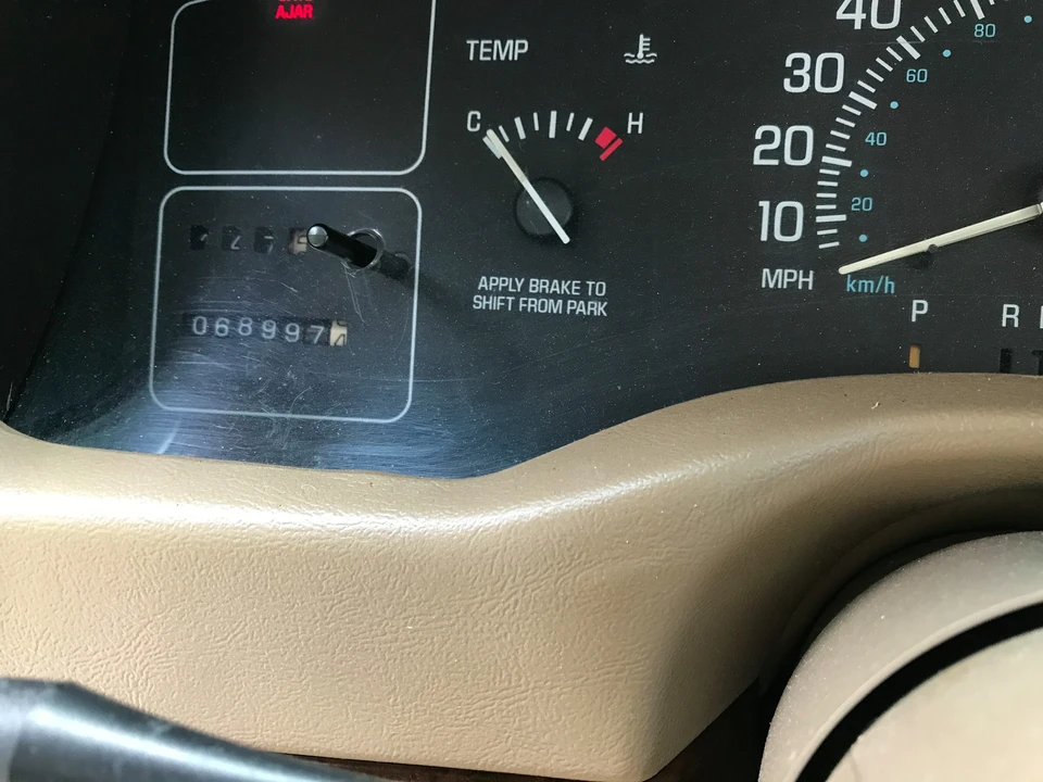 1996 Buick Roadmaster - Image 10 of 31
