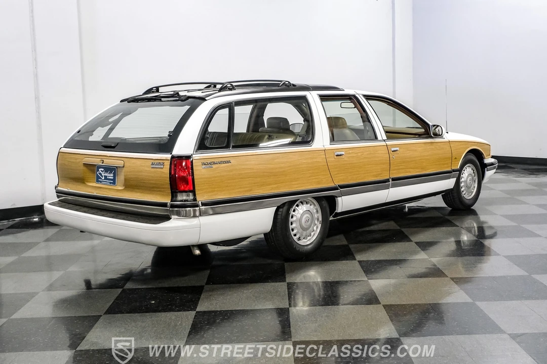 1996 Buick Roadmaster - Image 11 of 31