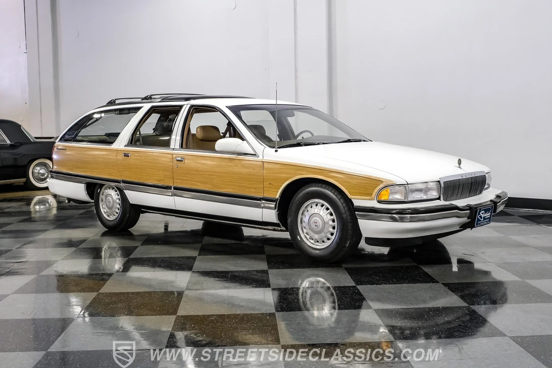 1996 Buick Roadmaster - Image 13 of 31