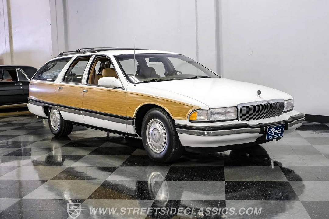 1996 Buick Roadmaster - Image 14 of 31