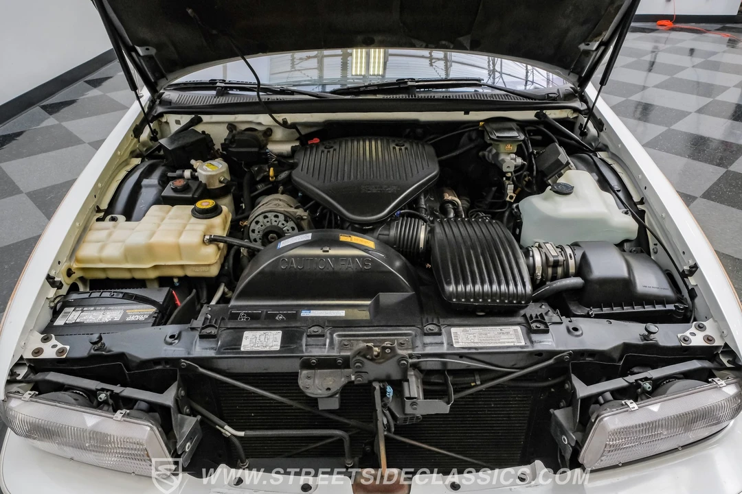 1996 Buick Roadmaster - Image 24 of 31