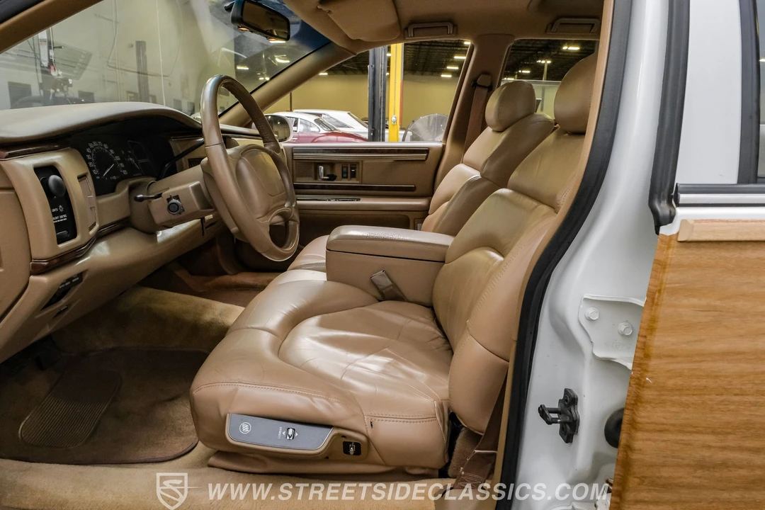 1996 Buick Roadmaster - Image 28 of 31