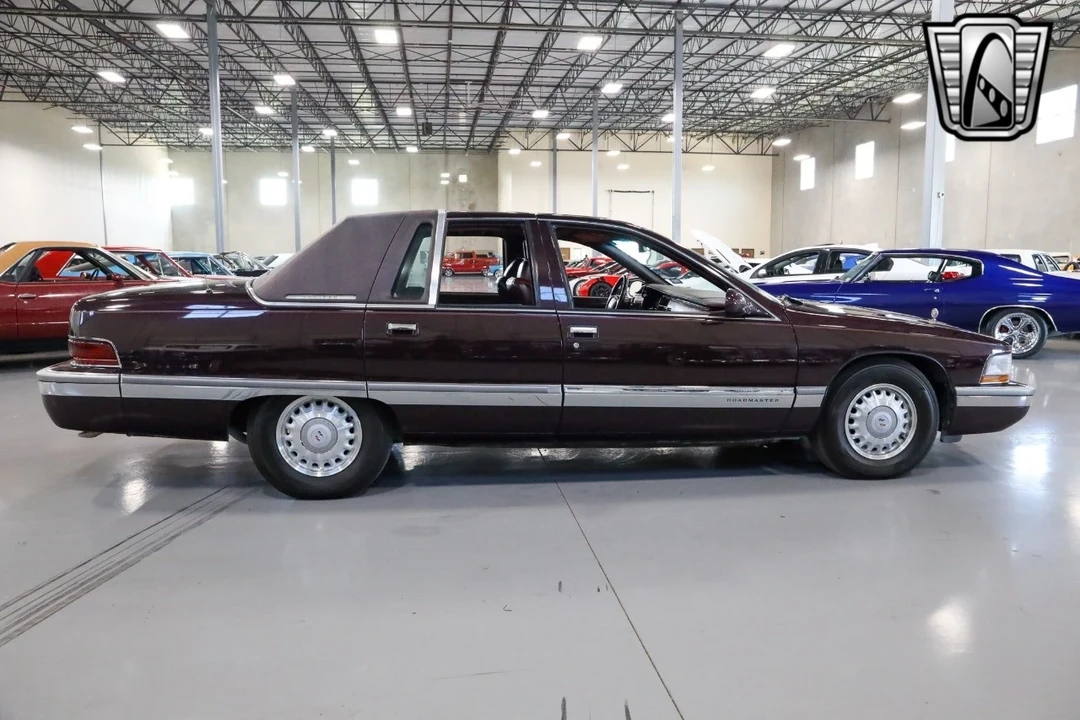 1996 Buick Roadmaster - Image 9 of 12