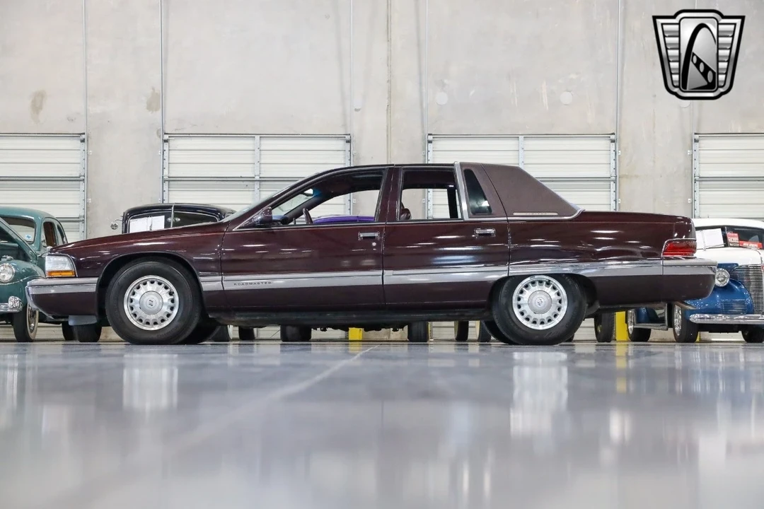 1996 Buick Roadmaster - Image 4 of 12