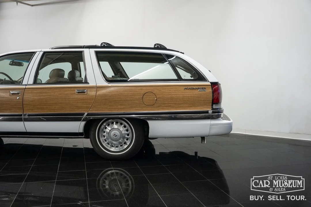 1996 Buick Roadmaster - Image 15 of 21