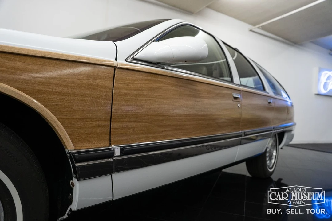 1996 Buick Roadmaster - Image 13 of 21