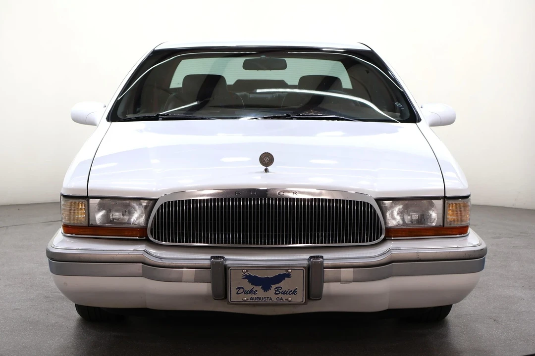 1996 Buick Roadmaster - Image 8 of 21
