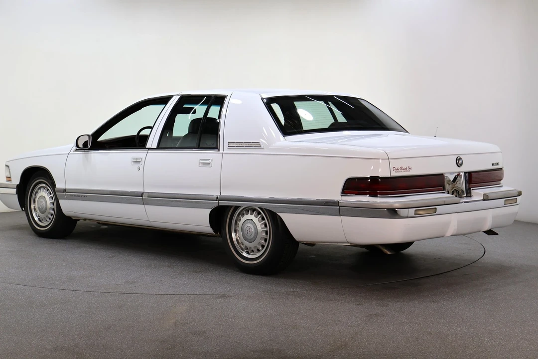 1996 Buick Roadmaster - Image 11 of 21