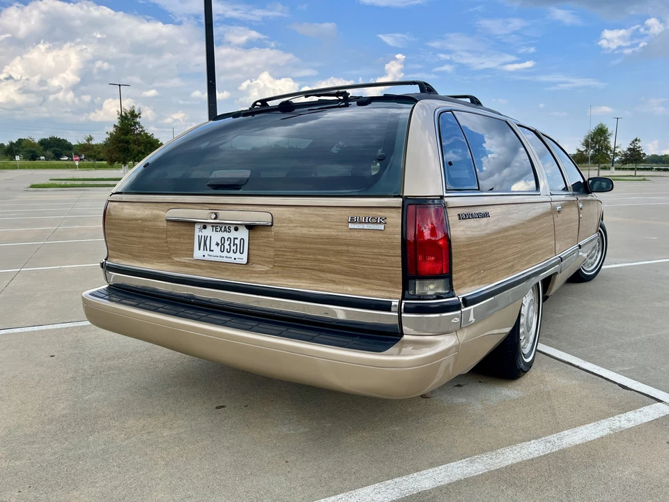 1996 Buick Roadmaster - Image 11 of 31