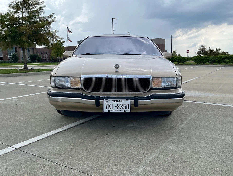 1996 Buick Roadmaster - Image 6 of 31