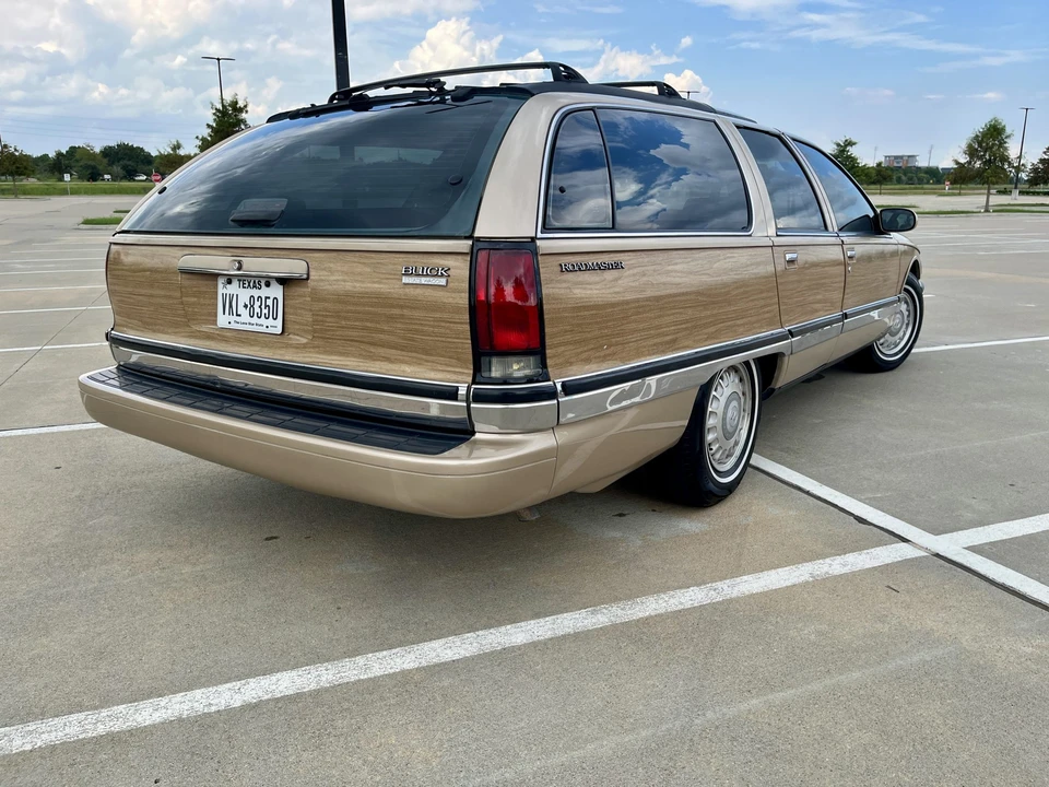 1996 Buick Roadmaster - Image 10 of 31