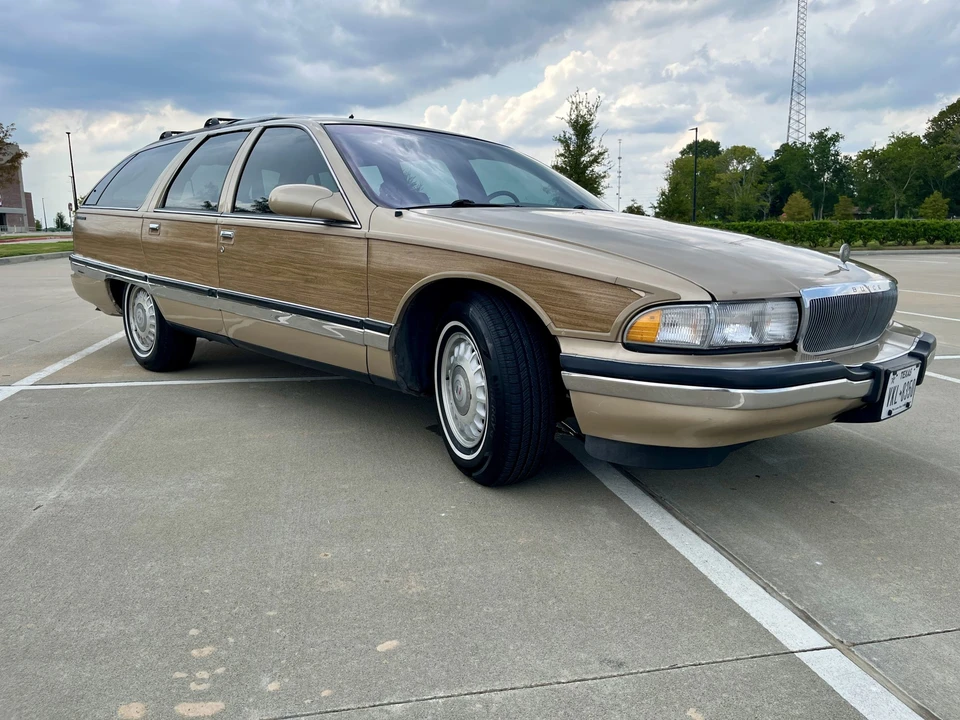 1996 Buick Roadmaster - Image 8 of 31