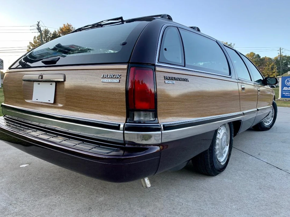 1996 Buick Roadmaster - Image 14 of 31