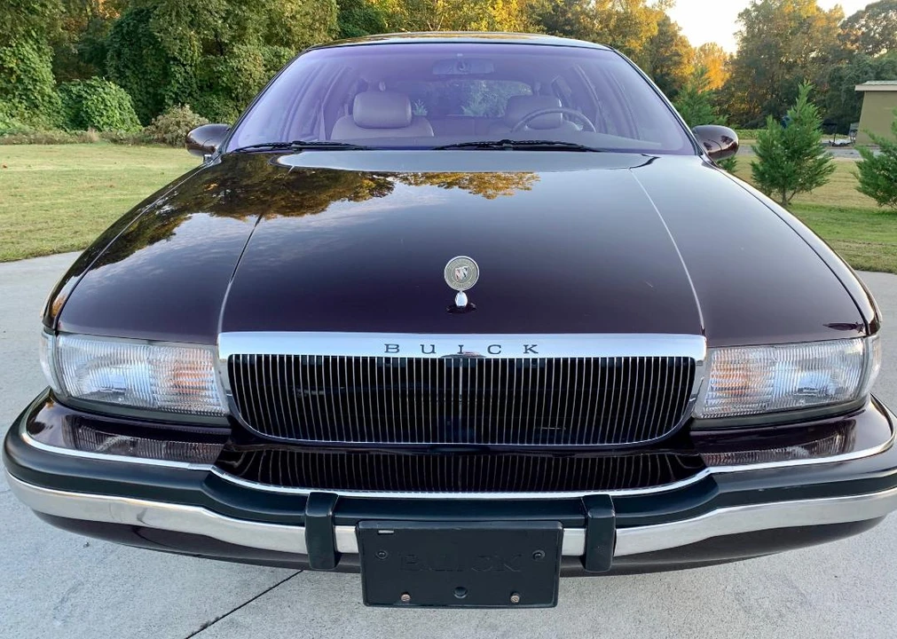 1996 Buick Roadmaster - Image 8 of 31
