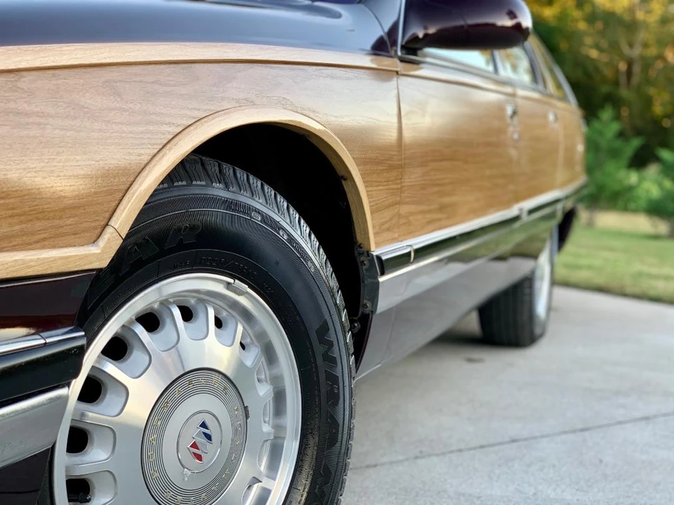 1996 Buick Roadmaster - Image 30 of 31